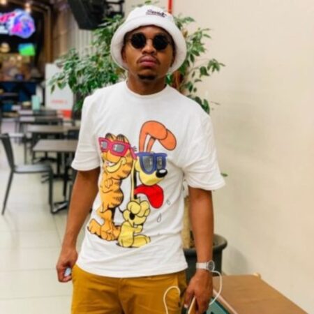 Tee Jay, Khanyi Mbau, T-Man SA – Summertime ft. Moscow, Lucille Slade & Basetsana mp3 download free lyrics